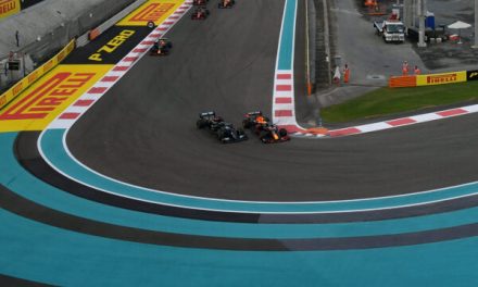 Verstappen: Ne vidim razlog zašto bi Hamilton sada odustao