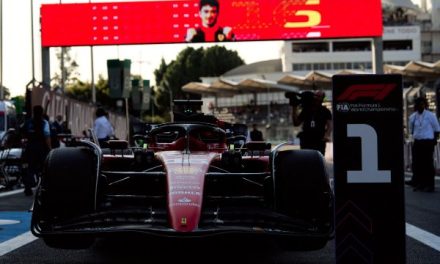 Leclerc i Sainz osigurali prvi startni red: Vrlo čudne kvalifikacije