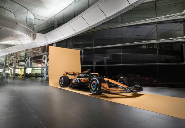 McLaren ‘skinuo zavjesu’ i predstavio  MCL38!