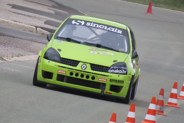 Formula Driver na Platku: Talijan Tessari rekordom i pobjedom do lidera