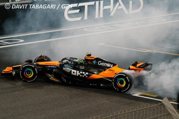 Foto galerija Norrisovog velikog slavlja u Abu Dhabiju