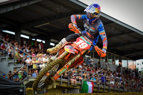 Herlings prvi u Montevarchiju, Gajser uzvratio pobjedom, Coeneni nastavili dominaciju